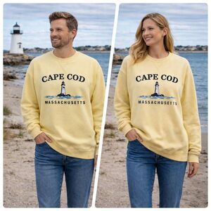 NWT Ritchie’s Sportswear Cape Cod Massachusetts Yellow Crewneck Sweatshirt Large